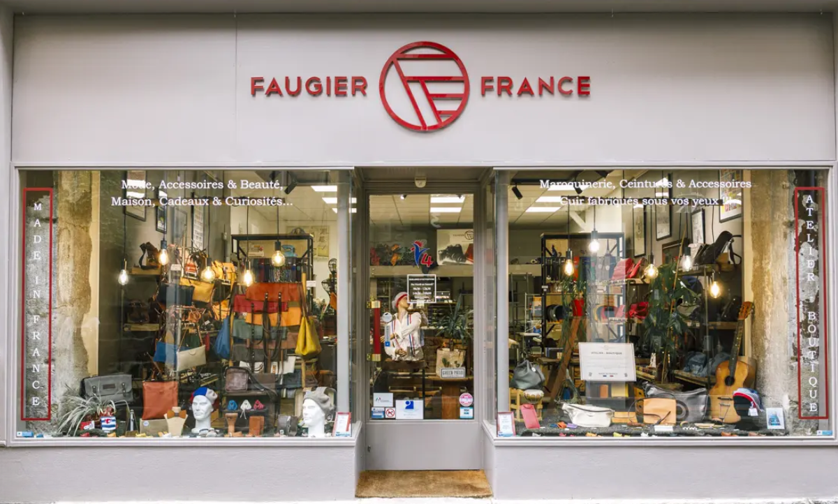 Photo Atelier-Boutique FAUGIER France Vitrine