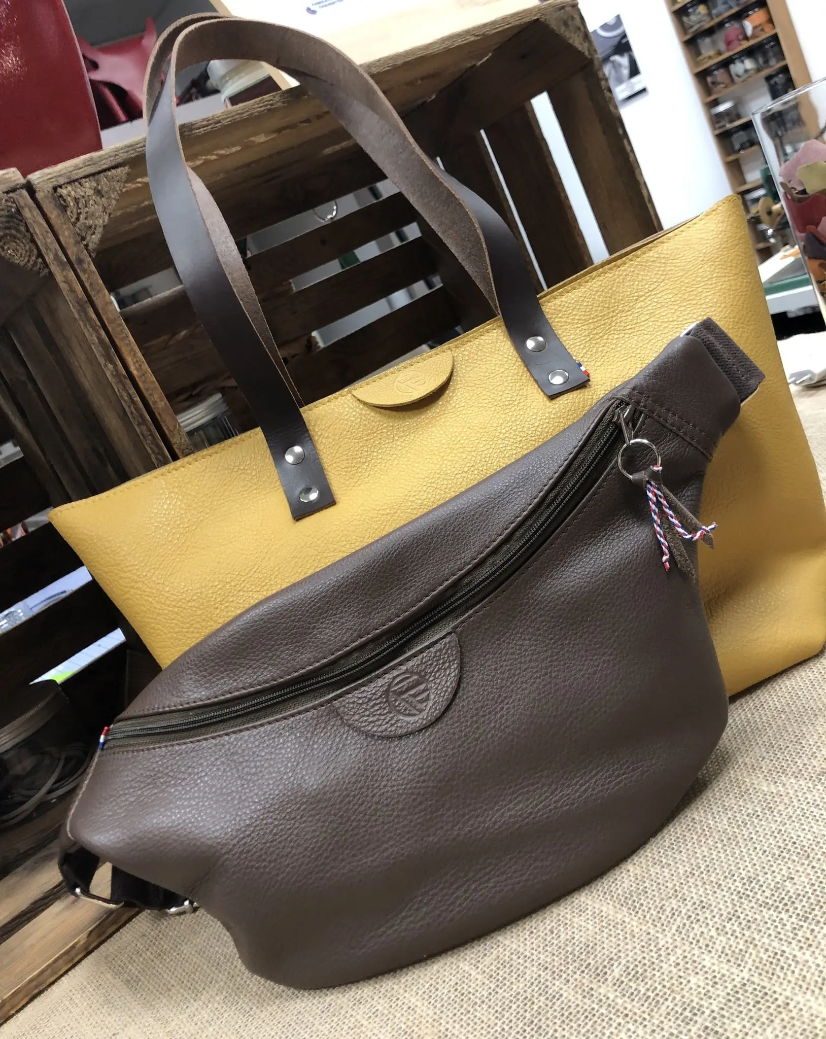Sac en cuir faits à la main en Ardèche.