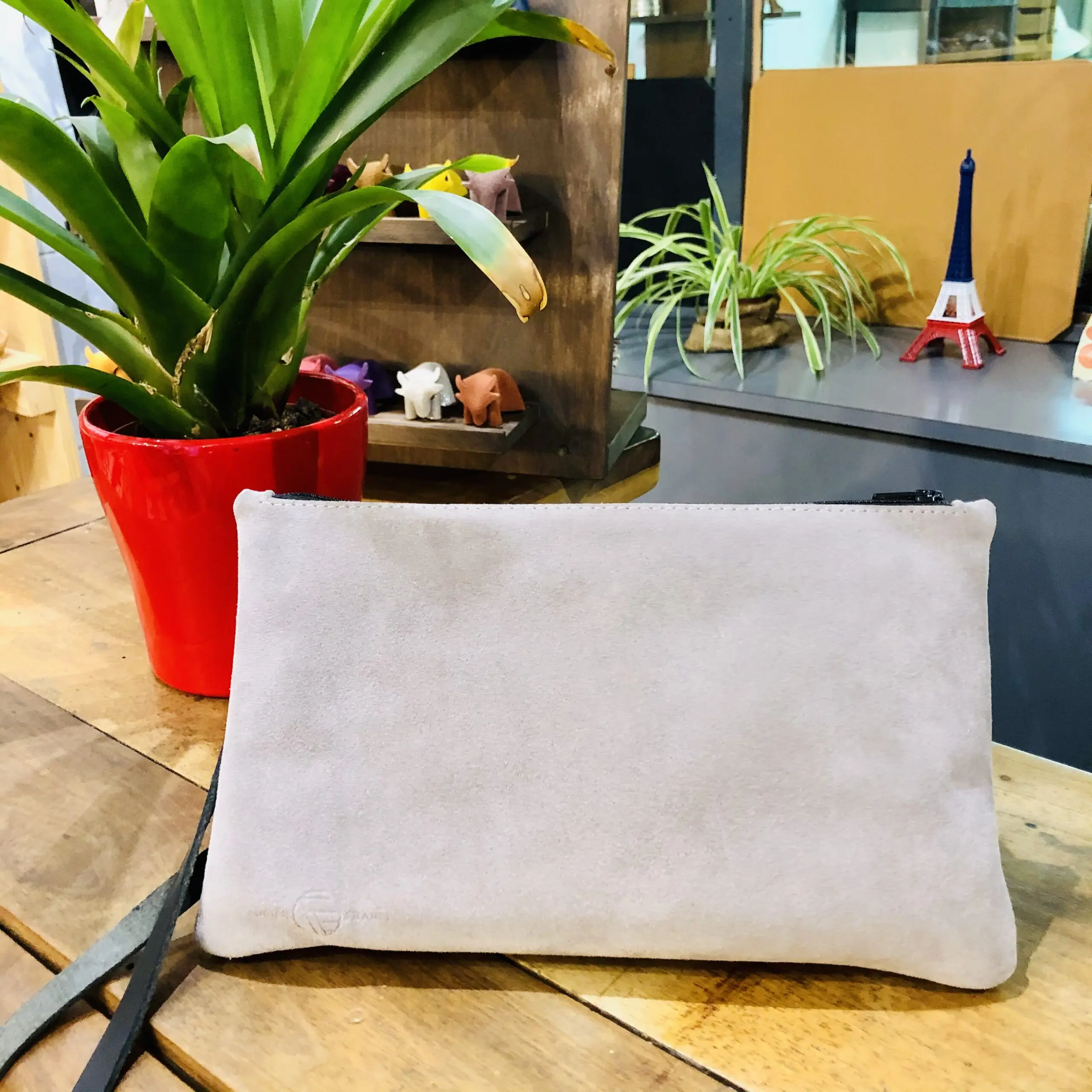 pochette en cuir gris Faugier France