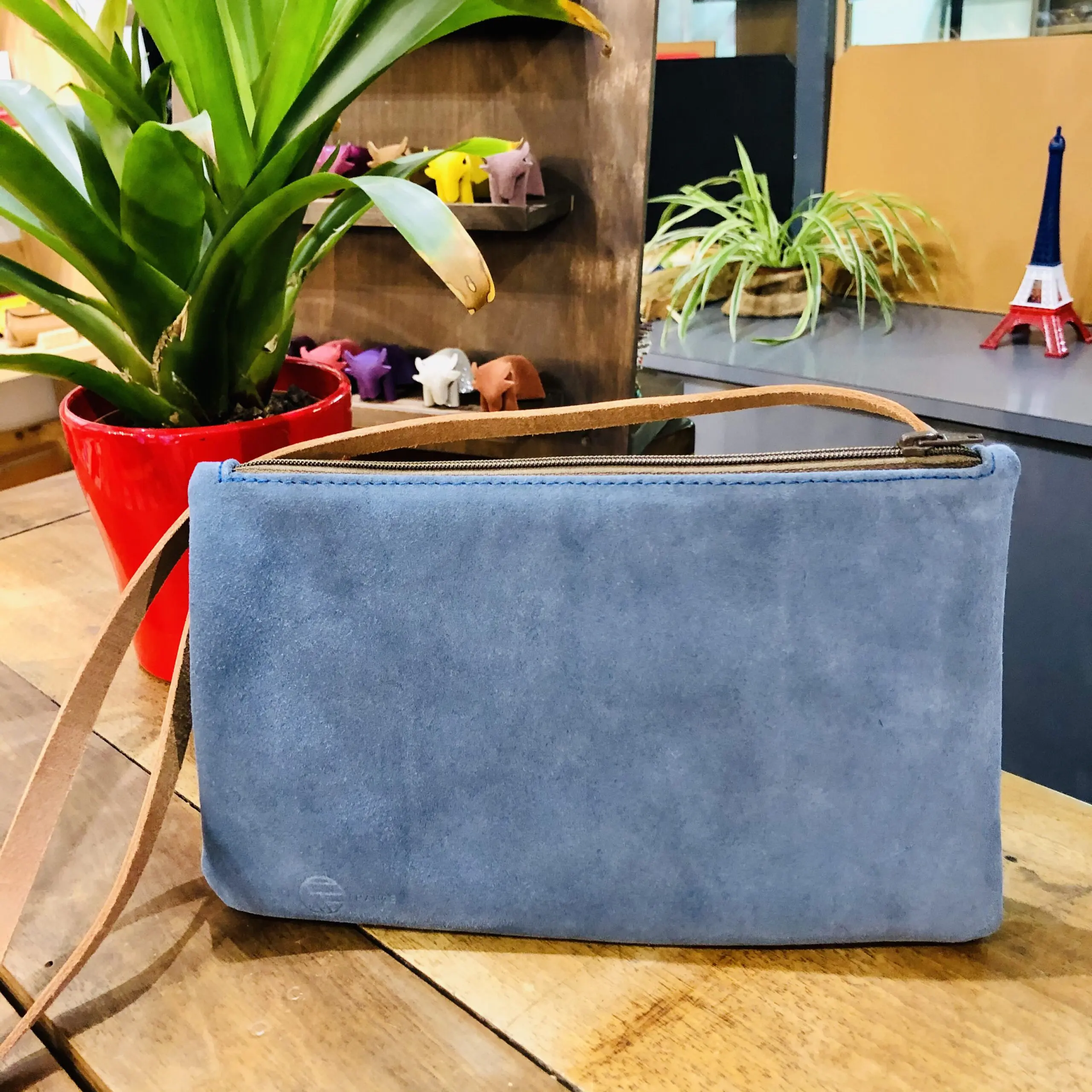 pochette en cuir bleu Faugier France